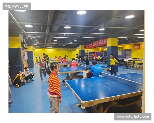 学校乒乓课程普及，牛剑锋等冠军指导